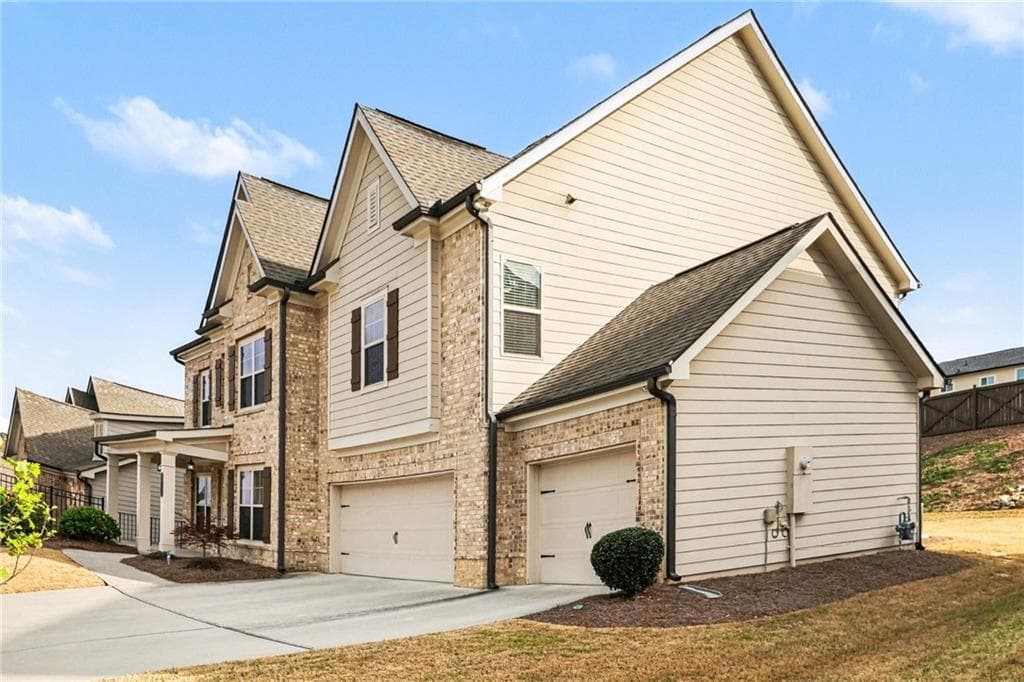 5 bedroom, 4 bathroom, 3,909 sq ft single family residence for sale at 2960 Hampton Grove Trace, Dacula, GA 30019 — photo 5