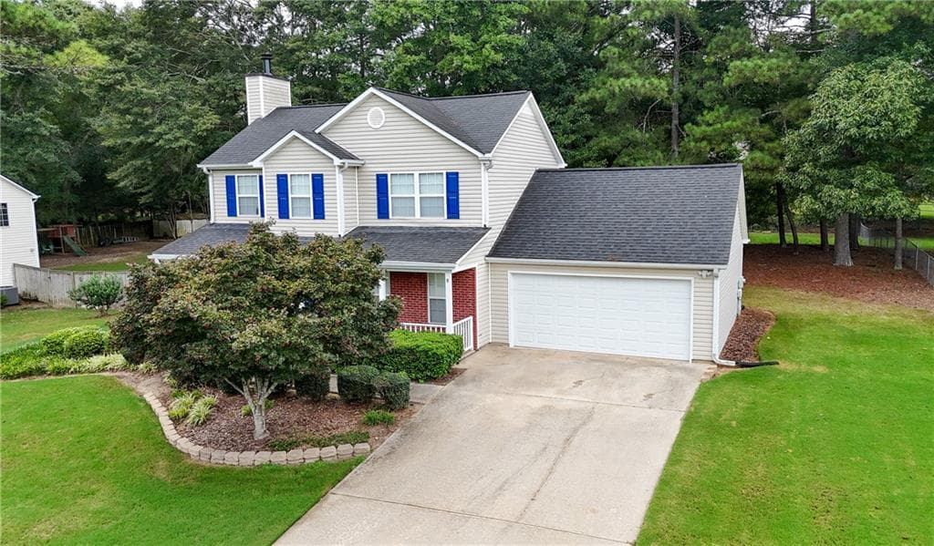 3 bedroom, 3 bathroom, 1,630 sq ft single family residence under contract at 4255 Willow Springs Drive, Loganville, GA 30052