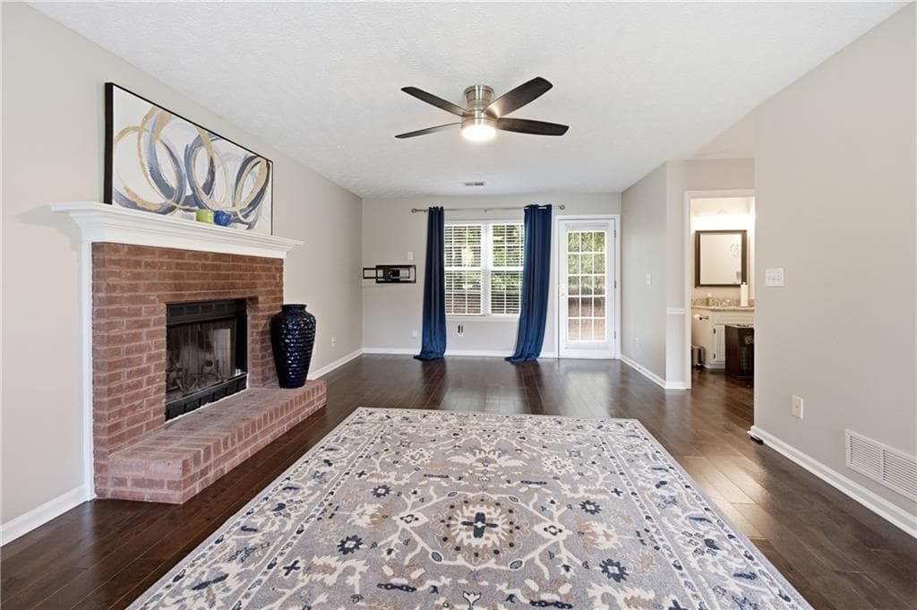 3 bedroom, 3 bathroom, 1,630 sq ft single family residence under contract at 4255 Willow Springs Drive, Loganville, GA 30052 — photo 7