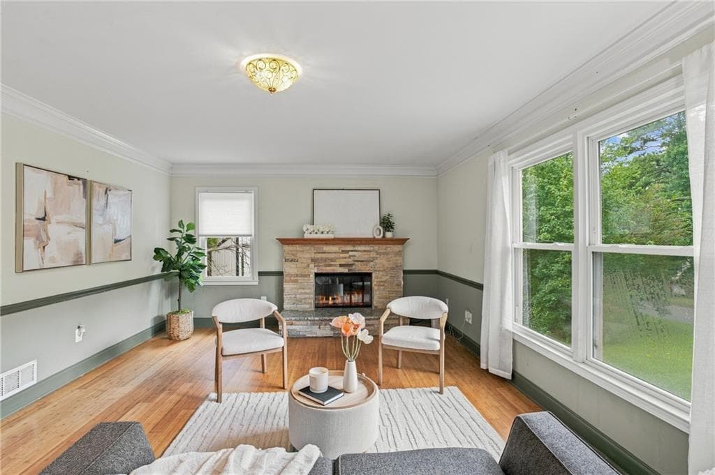 4 bedroom, 2 bathroom, 2,275 sq ft single family residence under contract at 252 Shiloh Hills Drive, Kennesaw, GA 30144 — photo 3
