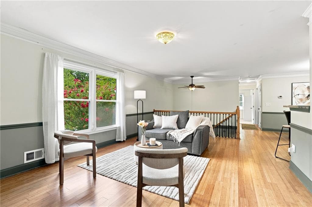 4 bedroom, 2 bathroom, 2,275 sq ft single family residence under contract at 252 Shiloh Hills Drive, Kennesaw, GA 30144 — photo 5