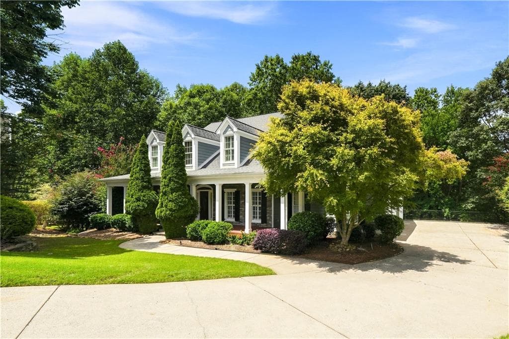 6 bedroom, 5 bathroom, 5,751 sq ft single family residence for sale at 700 Settlers Crossing, Canton, GA 30114 — photo 4