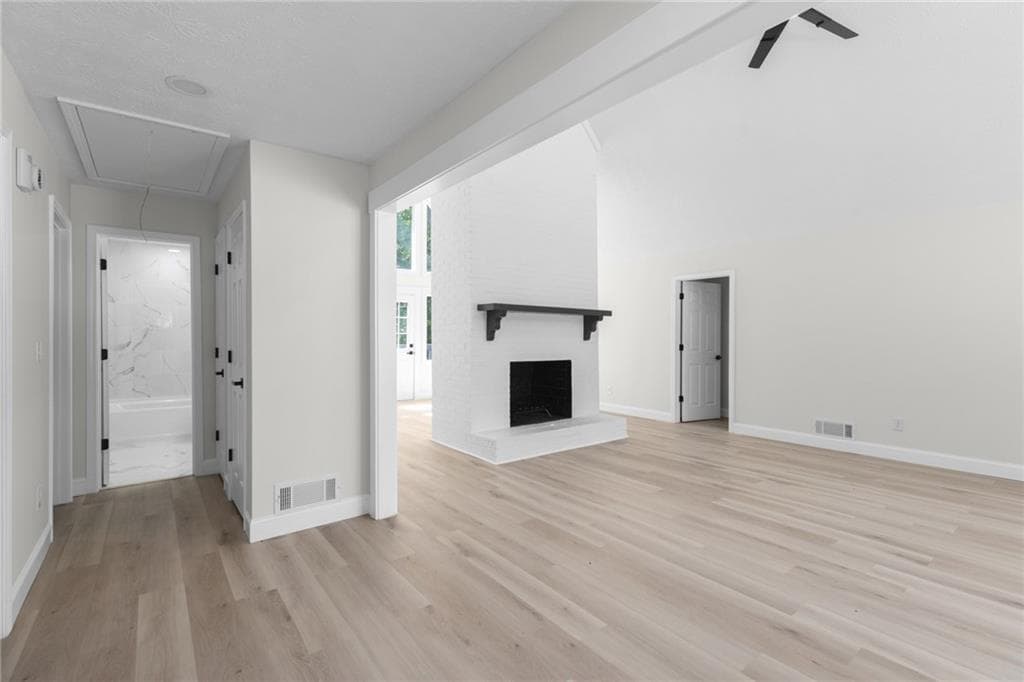 3 bedroom, 2 bathroom, 1,560 sq ft single family residence for sale at 3214 Kimberly Woods Court, Lilburn, GA 30047 — photo 7