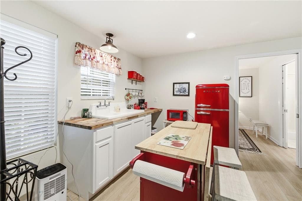 2 bedroom, 2 bathroom, 672 sq ft single family residence for sale at 575 Hidden Valley Drive, Demorest, GA 30535 — photo 9