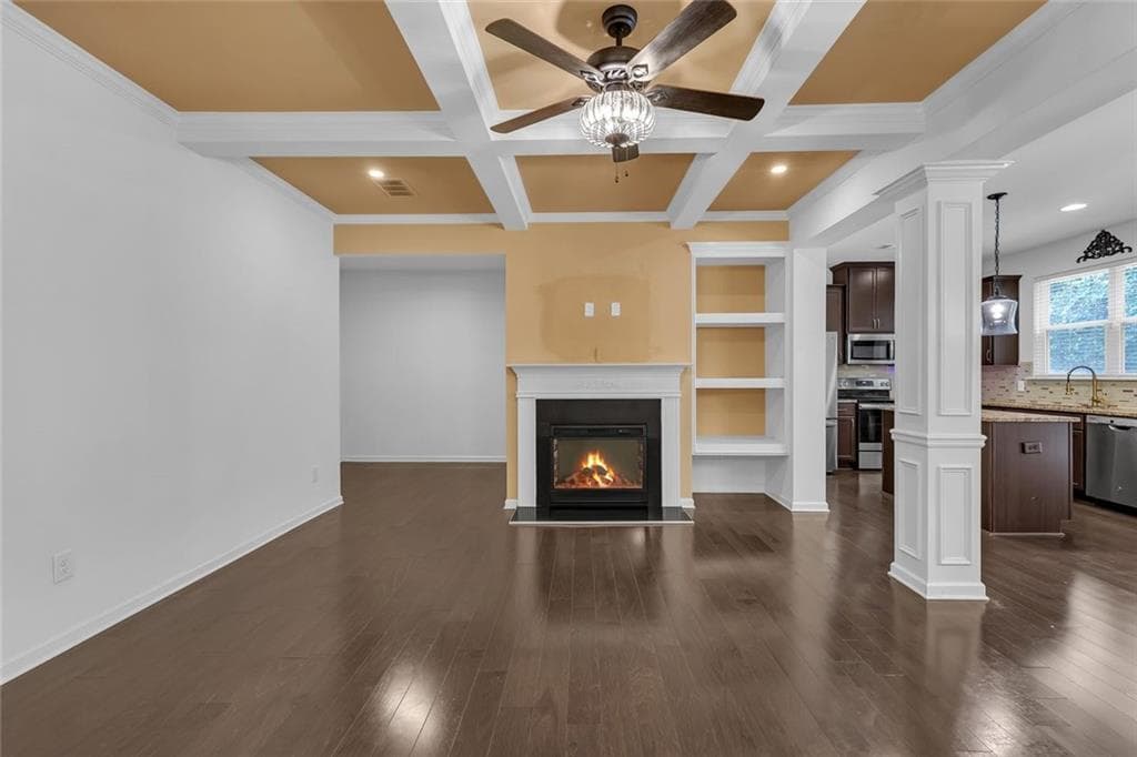 3 bedroom, 3 bathroom, 1,992 sq ft townhouse for sale at 2662 Stonekey Bend, Lithonia, GA 30058 — photo 5