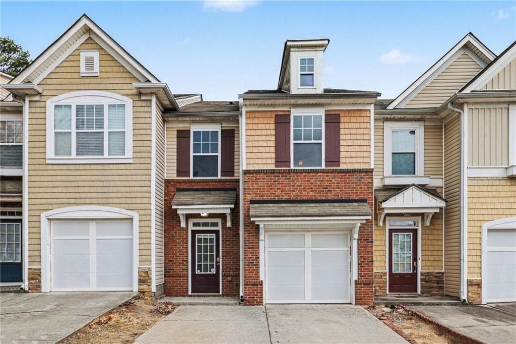 2 bedroom, 3 bathroom, 1,708 sq ft townhouse for sale at 3142 Creston Park Court, Duluth, GA 30096