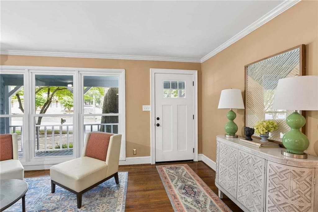 3 bedroom, 2 bathroom, 1,957 sq ft single family residence for sale at 528 Powder Springs Street, Smyrna, GA 30082 — photo 4