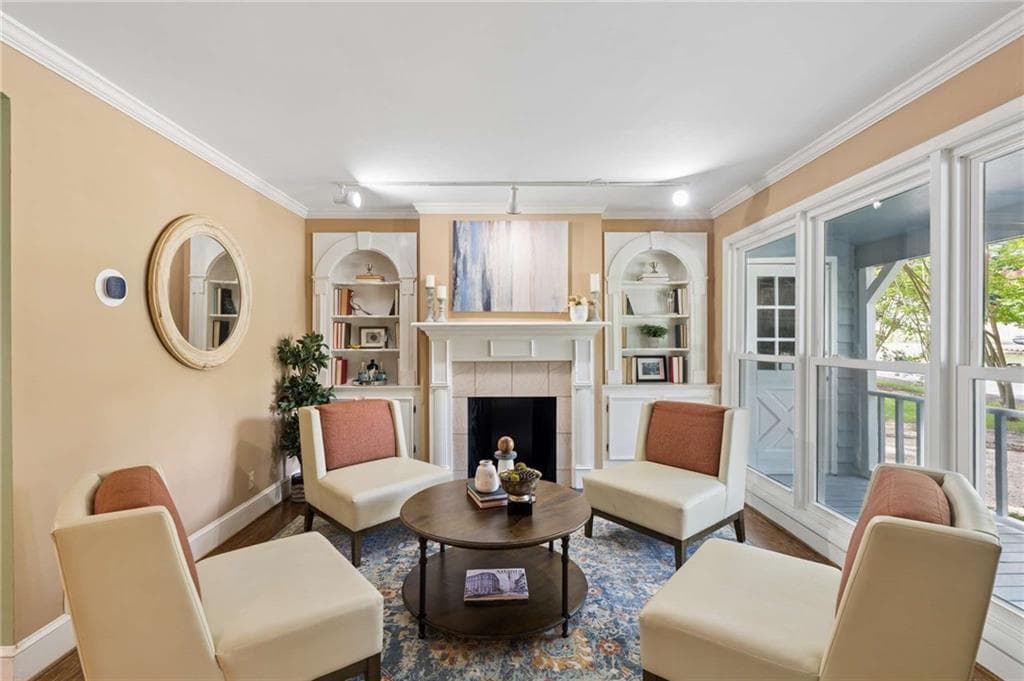 3 bedroom, 2 bathroom, 1,957 sq ft single family residence for sale at 528 Powder Springs Street, Smyrna, GA 30082 — photo 6