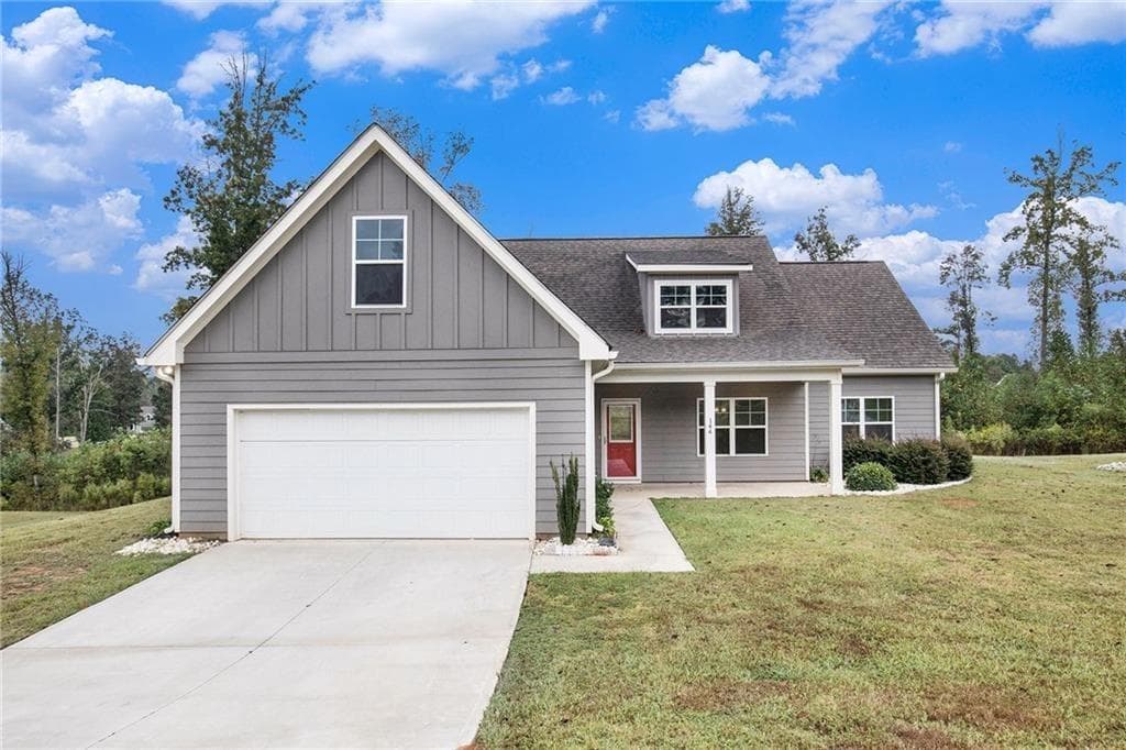 3 bedroom, 2 bathroom, 1,808 sq ft single family residence under contract at 144 Chestnut Trail, Commerce, GA 30529