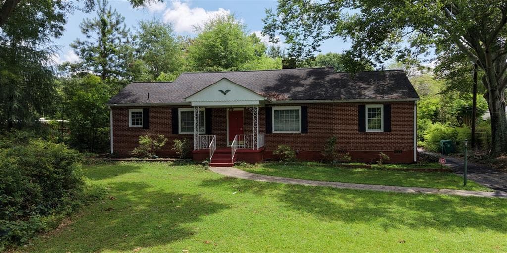 4 bedroom, 3 bathroom, 2,851 sq ft single family residence under contract at 1931 Brockett Road, Tucker, GA 30084 — photo 2