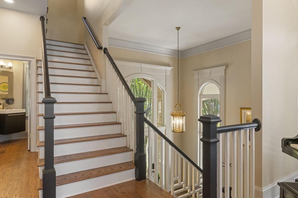 3 bedroom, 4 bathroom, 3,492 sq ft townhouse for sale at 1377 Village Park Drive, Atlanta, GA 30319 — photo 8