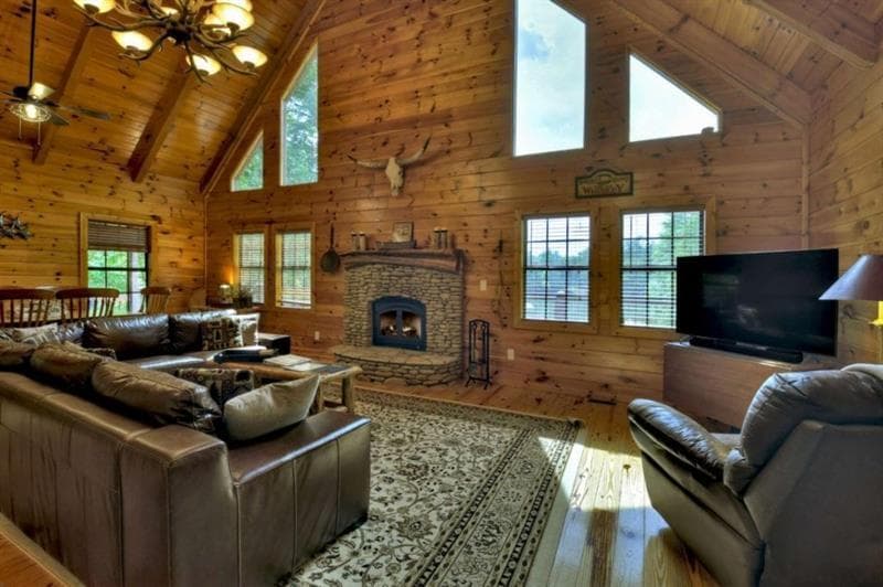 4 bedroom, 3 bathroom, 3,048 sq ft single family residence for sale at 67 Lakeshore Drive, Blairsville, GA 30512 — photo 6