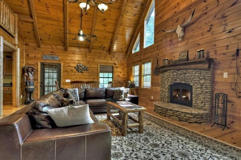 4 bedroom, 3 bathroom, 3,048 sq ft single family residence for sale at 67 Lakeshore Drive, Blairsville, GA 30512 — photo 7