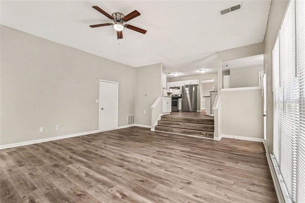 4 bedroom, 3 bathroom, 2,254 sq ft single family residence for sale at 1298 Berryhill Drive, Lithonia, GA 30058 — photo 6
