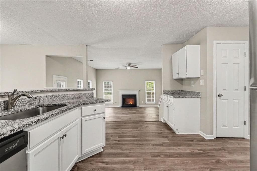 4 bedroom, 3 bathroom, 2,254 sq ft single family residence for sale at 1298 Berryhill Drive, Lithonia, GA 30058 — photo 10