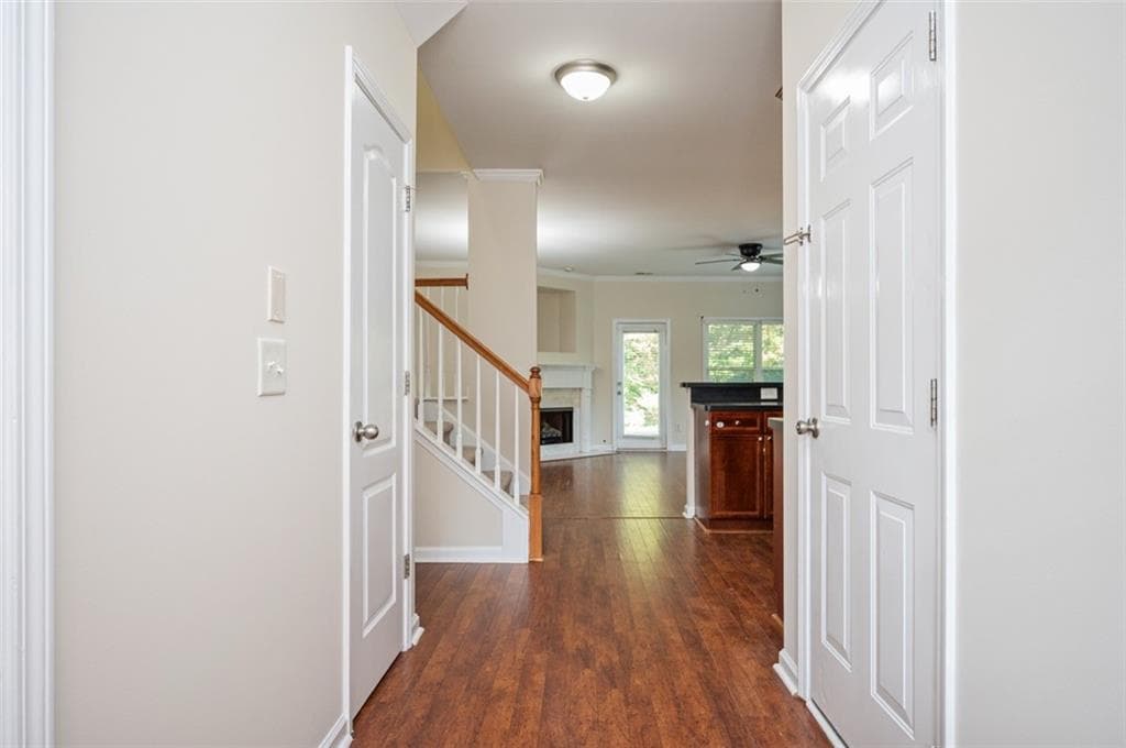 3 bedroom, 3 bathroom, 1,880 sq ft townhouse for sale at 100 Red Barn Lane, Acworth, GA 30102 — photo 8