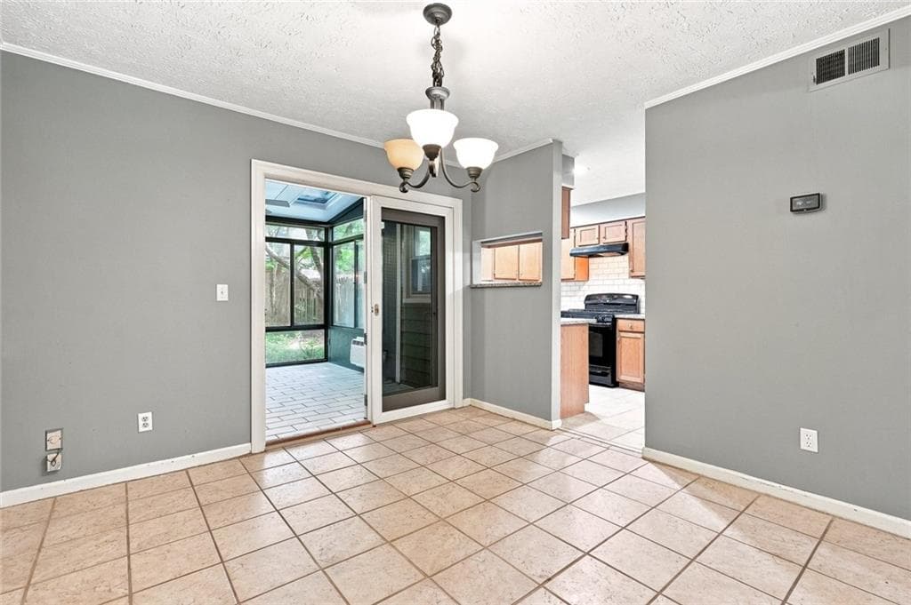 2 bedroom, 3 bathroom, 1,940 sq ft townhouse for sale at 668 Stratford Green, Avondale Estates, GA 30002 — photo 6