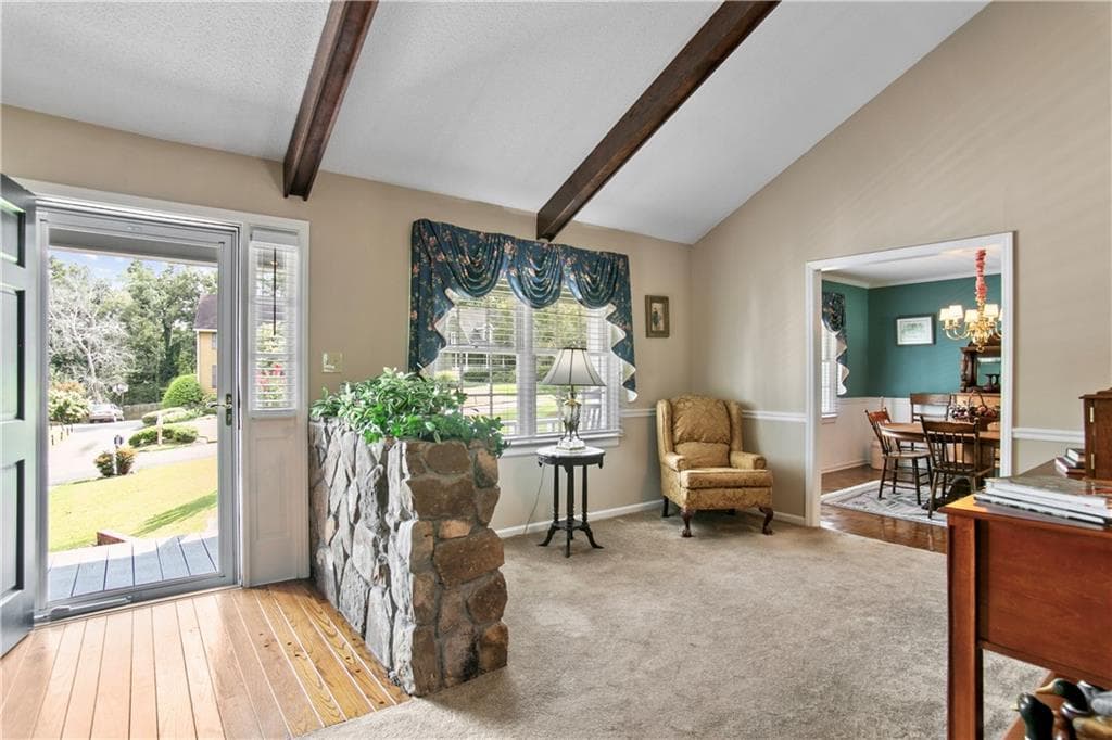 4 bedroom, 2 bathroom, 2,324 sq ft single family residence under contract at 5 Shadowbrook Drive, Rome, GA 30161 — photo 6