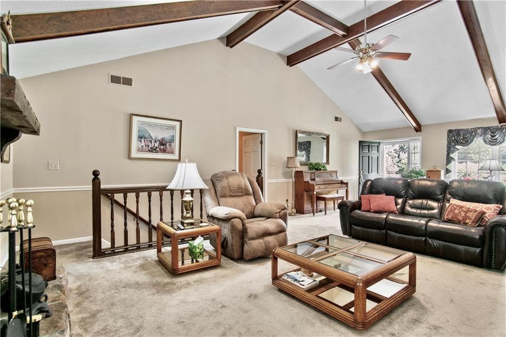 4 bedroom, 2 bathroom, 2,324 sq ft single family residence under contract at 5 Shadowbrook Drive, Rome, GA 30161 — photo 8