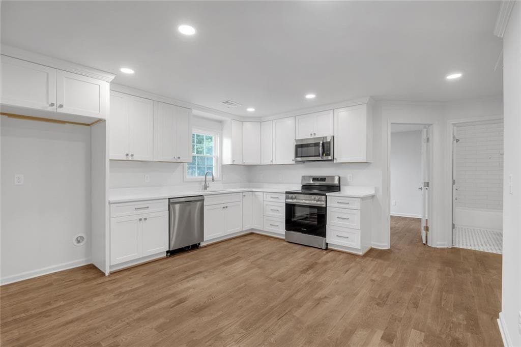 3 bedroom, 2 bathroom, 1,200 sq ft single family residence under contract at 3460 NE Zingara Road, Conyers, GA 30012 — photo 8