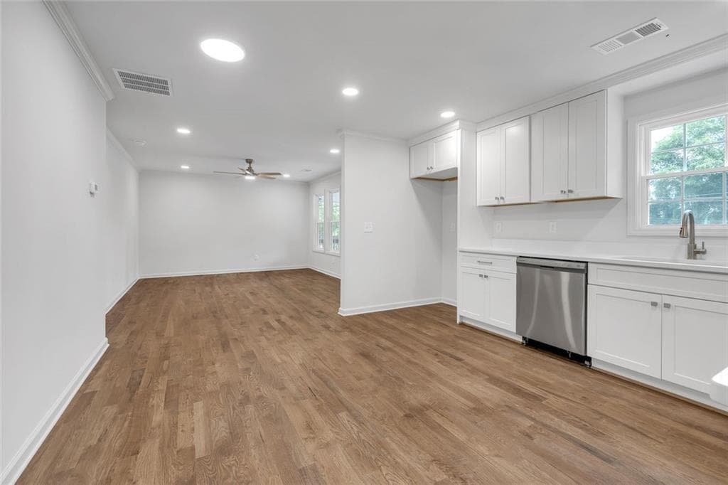 3 bedroom, 2 bathroom, 1,200 sq ft single family residence under contract at 3460 NE Zingara Road, Conyers, GA 30012 — photo 10