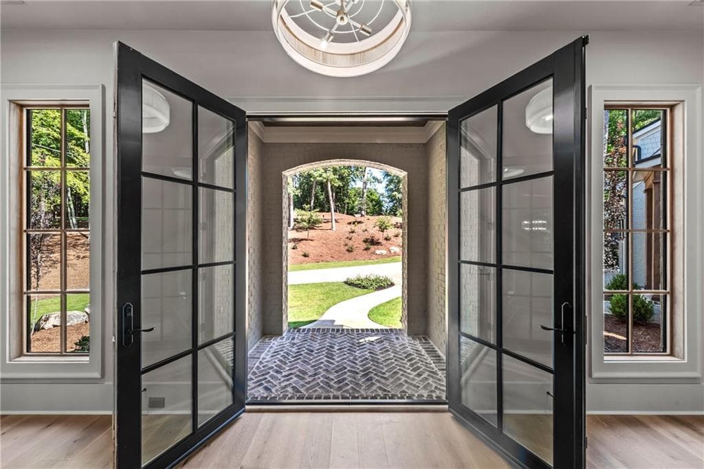 4 bedroom, 6 bathroom, 4,981 sq ft single family residence for sale at 1061 Curtright Place, Greensboro, GA 30642 — photo 6