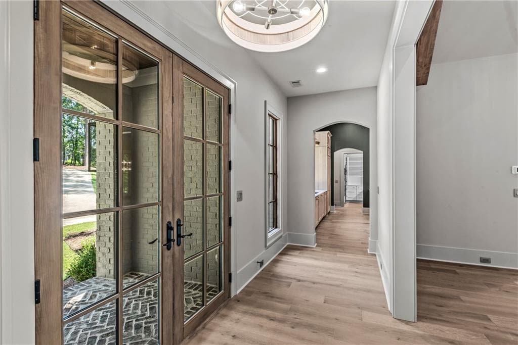4 bedroom, 6 bathroom, 4,981 sq ft single family residence for sale at 1061 Curtright Place, Greensboro, GA 30642 — photo 7