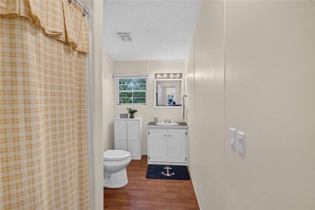 3 bedroom, 2 bathroom, 1,980 sq ft single family residence under contract at 2107 Oconee Drive, Sparta, GA 31087 — photo 10