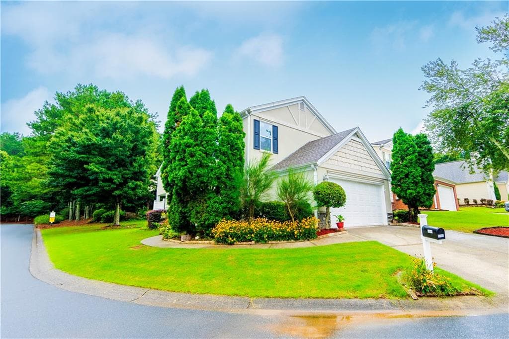 3 bedroom, 3 bathroom, 1,515 sq ft single family residence for sale at 3740 Maple Valley Drive, Cumming, GA 30040 — photo 1 of 24