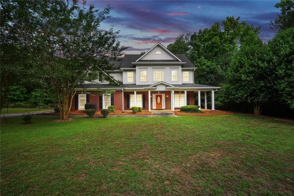 5 bedroom, 3 bathroom, 3,263 sq ft single family residence under contract at 1731 Snapping Shoals Road, Mcdonough, GA 30252