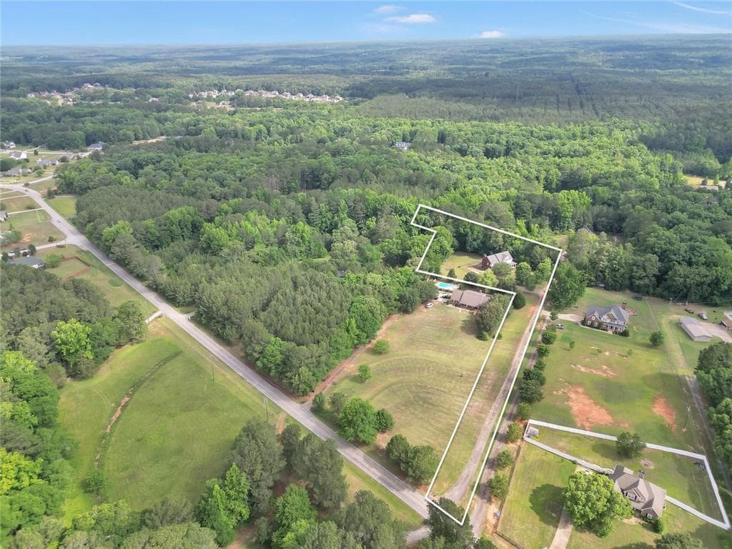 5 bedroom, 3 bathroom, 3,263 sq ft single family residence under contract at 1731 Snapping Shoals Road, Mcdonough, GA 30252 — photo 9