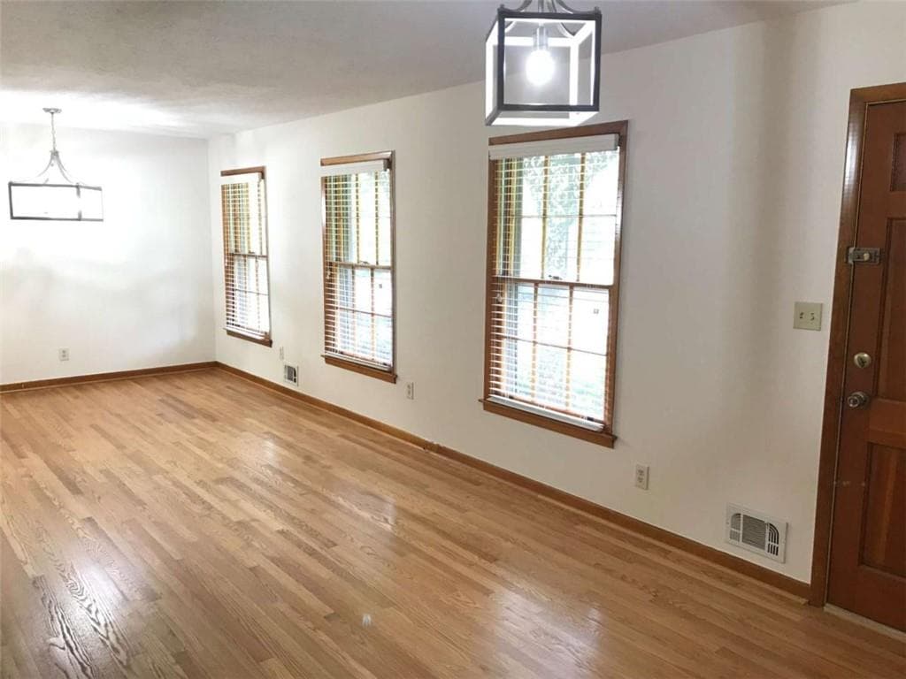3 bedroom, 2 bathroom, 1,423 sq ft single family residence for rent at 1321 Mary Dale Drive, Lilburn, GA 30047 for $1,750 a month — photo 2