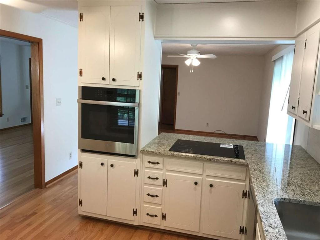 3 bedroom, 2 bathroom, 1,423 sq ft single family residence for rent at 1321 Mary Dale Drive, Lilburn, GA 30047 for $1,750 a month — photo 9
