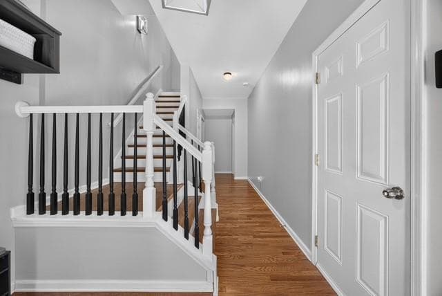3 bedroom, 4 bathroom, 1,992 sq ft townhouse for sale at 1369 Dolcetto Trace 8, Kennesaw, GA 30152 — photo 4