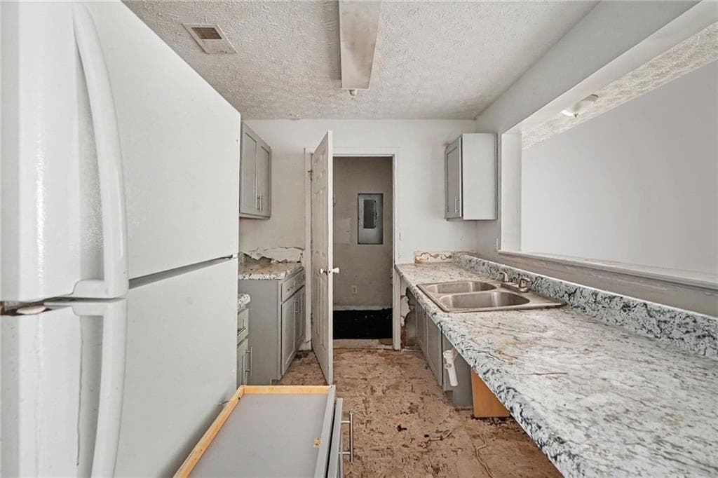 3 bedroom, 2 bathroom, 1,292 sq ft condominium for sale at 2202 Fairington Village Drive, Lithonia, GA 30038 — photo 7