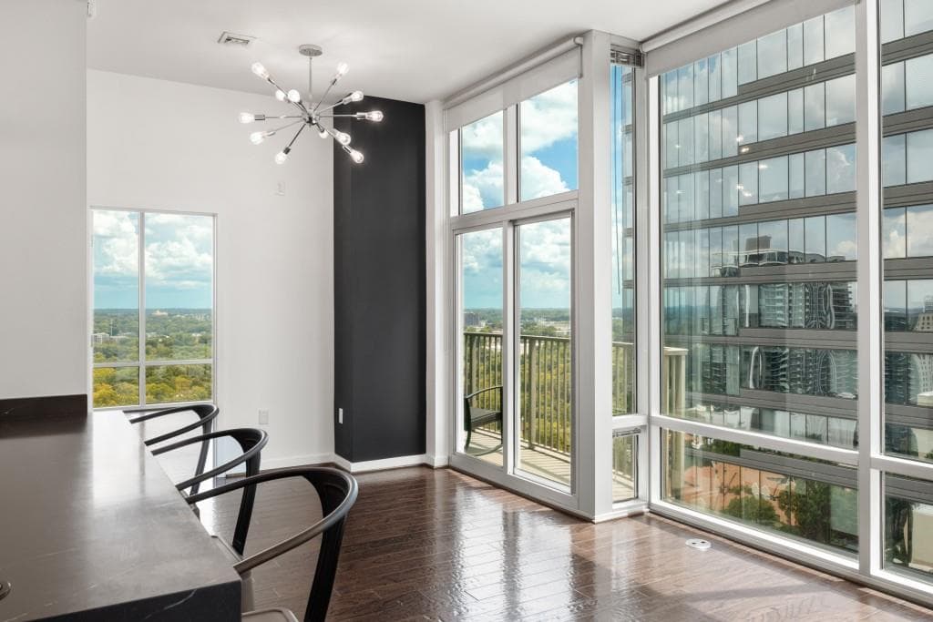 1 bedroom, 1 bathroom, 851 sq ft condominium for sale at 923 Peachtree Street 2035, Atlanta, GA 30309 — photo 8