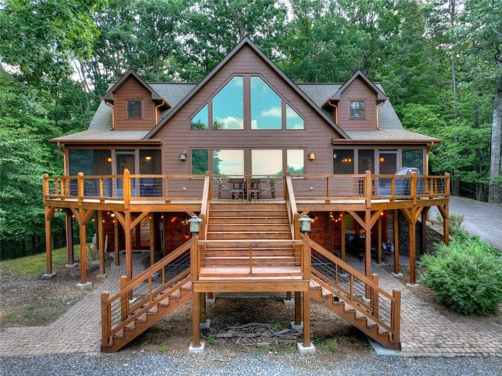 5 bedroom, 4 bathroom, 3,937 sq ft single family residence for sale at 85 Squirrel Chase, Morganton, GA 30560 — photo 3