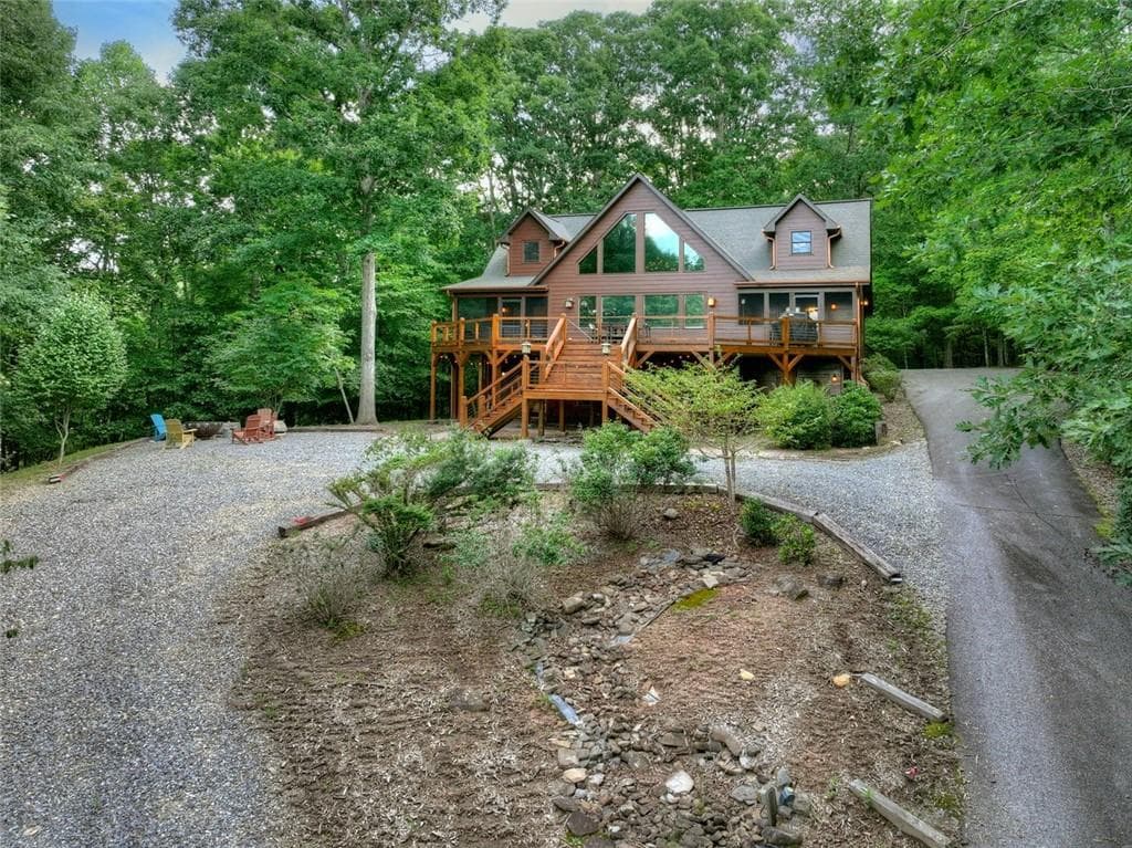 5 bedroom, 4 bathroom, 3,937 sq ft single family residence for sale at 85 Squirrel Chase, Morganton, GA 30560 — photo 9