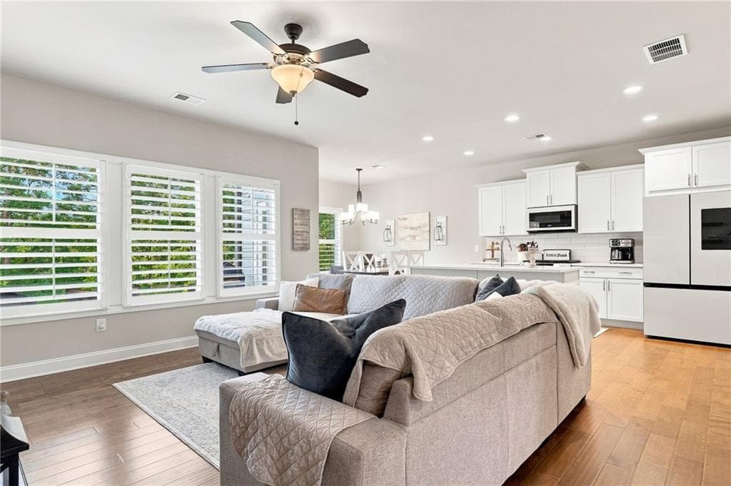 4 bedroom, 4 bathroom, 2,480 sq ft townhouse for sale at 229 Lakeside Place, Canton, GA 30114 — photo 8