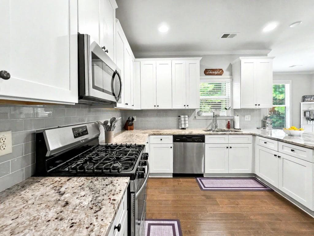 5 bedroom, 4 bathroom, 3,128 sq ft single family residence for sale at 73 Lilyfield Lane, Acworth, GA 30101 — photo 10
