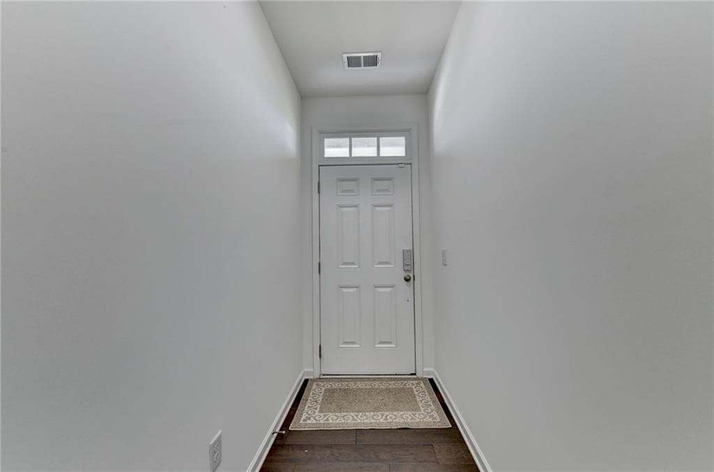 5 bedroom, 3 bathroom, 3,131 sq ft single family residence for sale at 5090 Bellehurst Lane, Cumming, GA 30040 — photo 3