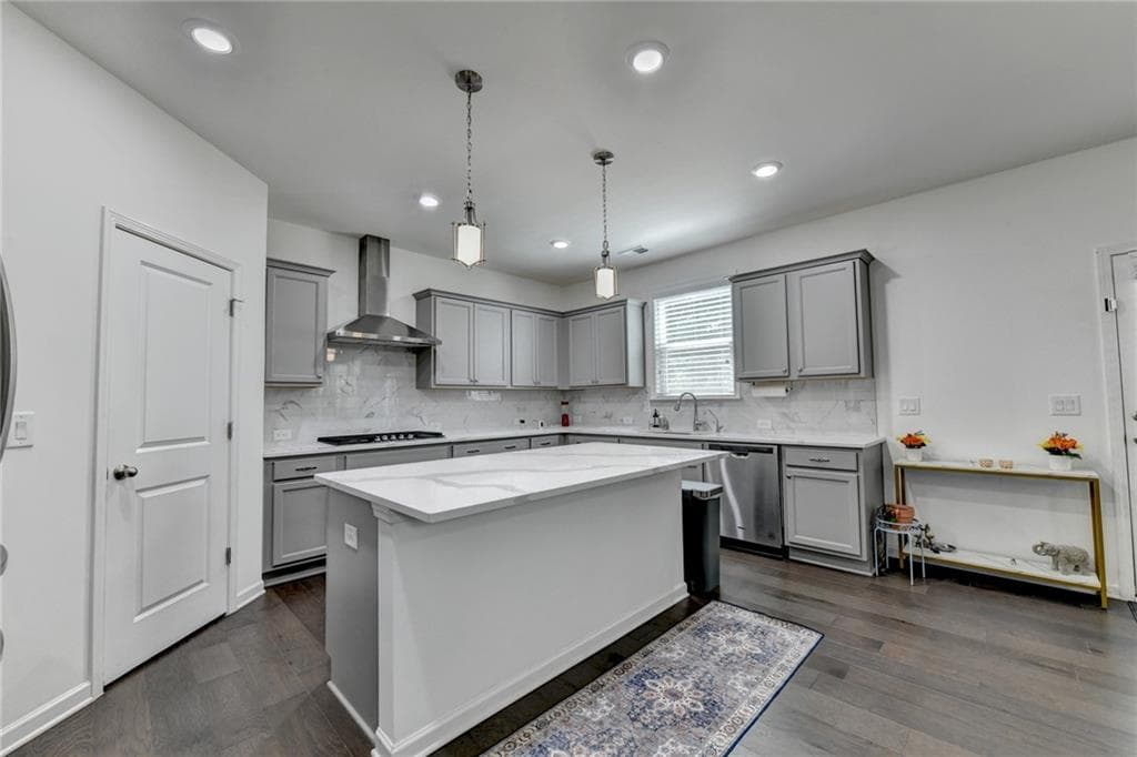 5 bedroom, 3 bathroom, 3,131 sq ft single family residence for sale at 5090 Bellehurst Lane, Cumming, GA 30040 — photo 8