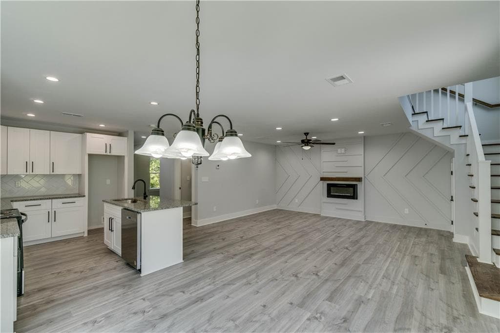 2 bedroom, 1 bathroom, 800 sq ft quadruplex for rent at 2389 A Highpoint Road, Snellville, GA 30078 for $1,599 a month — photo 6