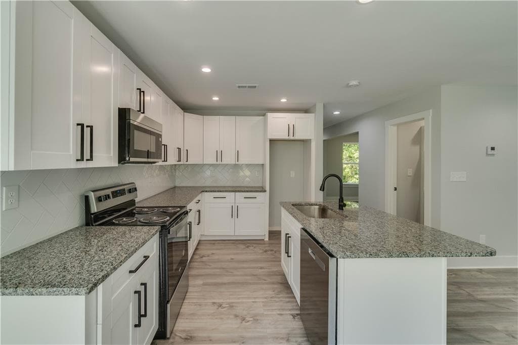 2 bedroom, 1 bathroom, 800 sq ft quadruplex for rent at 2389 A Highpoint Road, Snellville, GA 30078 for $1,599 a month — photo 9