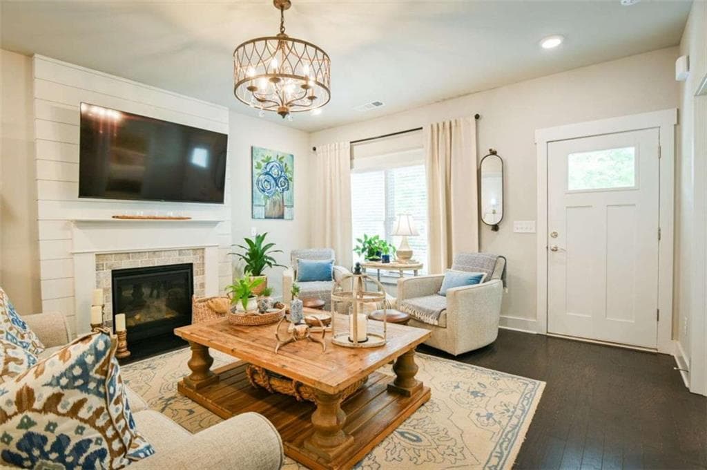 3 bedroom, 3 bathroom, 2,094 sq ft single family residence for sale at 5117 West Robinson Street, Covington, GA 30014 — photo 10