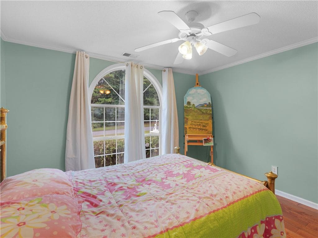 3 bedroom, 2 bathroom, 2,051 sq ft single family residence for sale at 195 Galway Bend, Tyrone, GA 30290 — photo 10