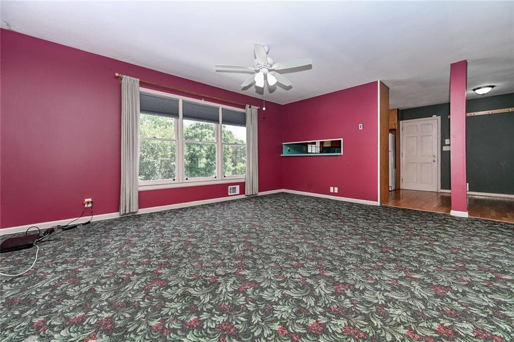5 bedroom, 3 bathroom, 3,028 sq ft single family residence under contract at 2484 SW Northview Drive, Austell, GA 30106 — photo 9