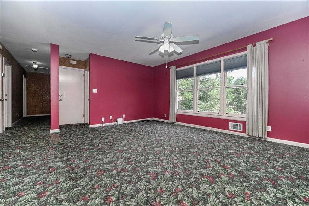 5 bedroom, 3 bathroom, 3,028 sq ft single family residence under contract at 2484 SW Northview Drive, Austell, GA 30106 — photo 10