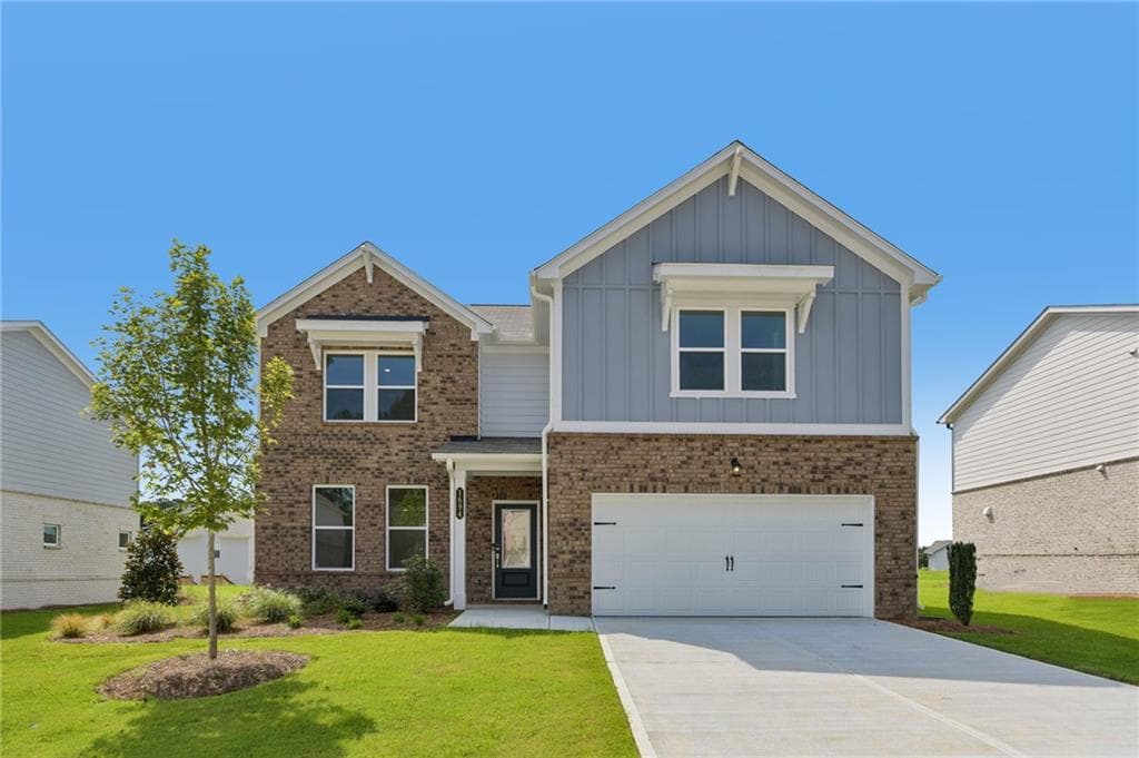 3 bedroom, 3 bathroom, 2,268 sq ft single family residence under contract at 1694 Fawlocke Run, Loganville, GA 30052