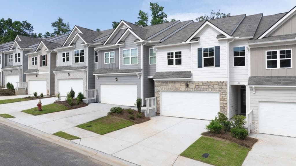 3 bedroom, 3 bathroom, 1,877 sq ft townhouse under contract at 51 Rustin Ridge, Dahlonega, GA 30533 — photo 2